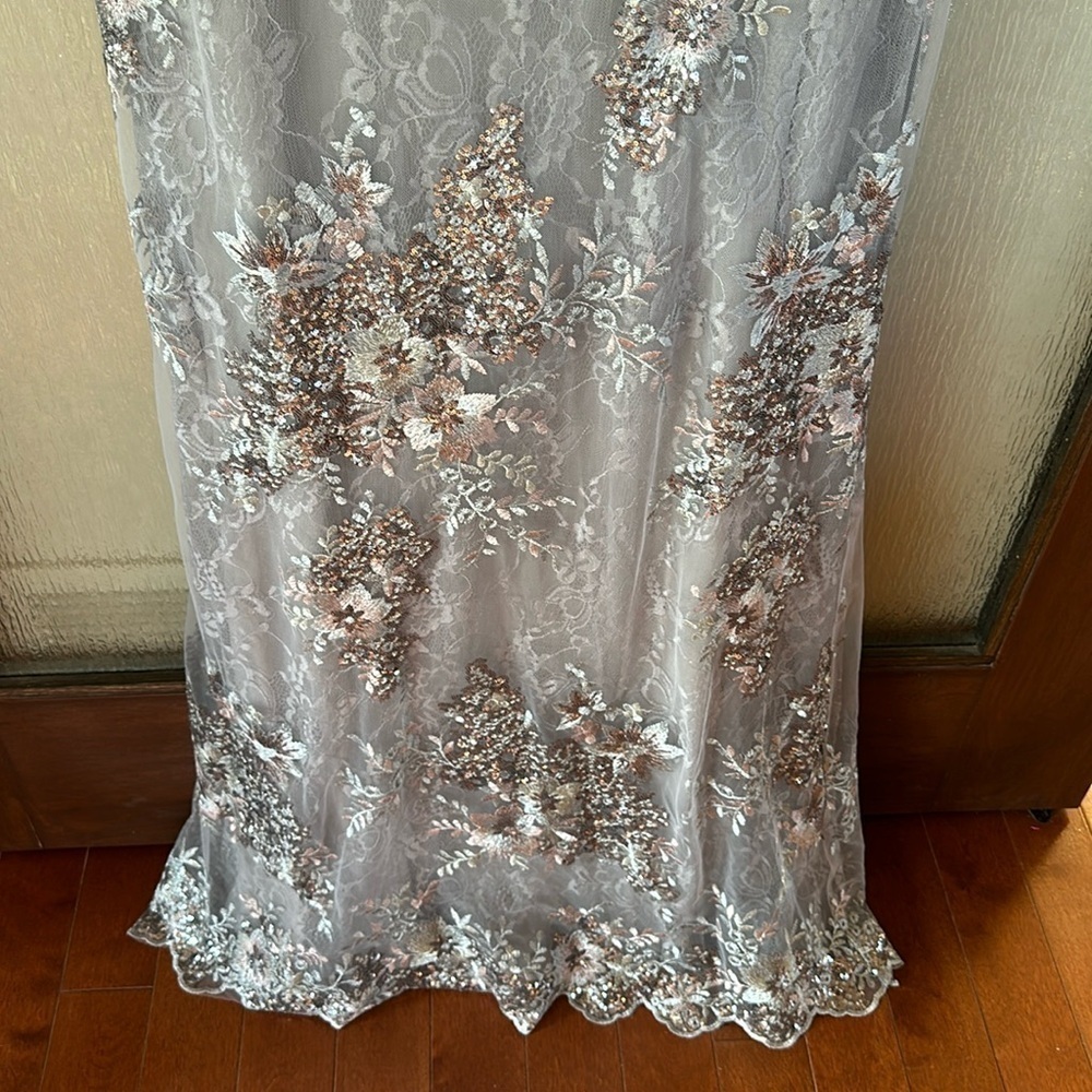 Mac Duggal EMBELLISHED V NECK ILLUSION LONG SLEEVE GOWN size 10 $698 sold out - Picture 9 of 17